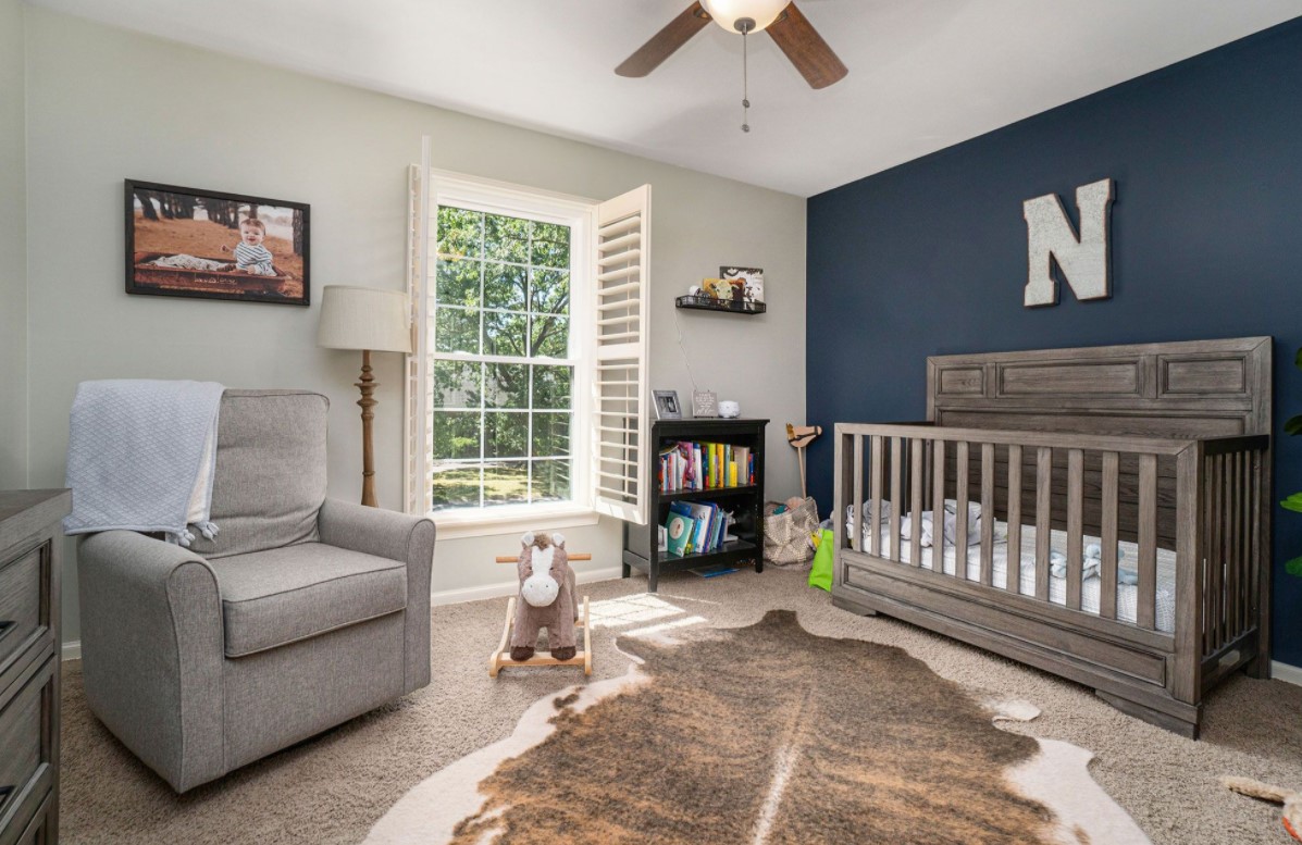 Before and after of a home's curb appeal after a Zen Windows replacement in Palmyra, PA