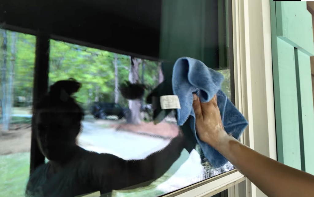 Cleaning pollen off windows