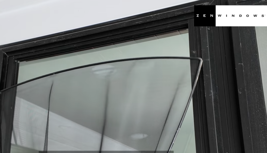 Placing a flexscreen back onto a window