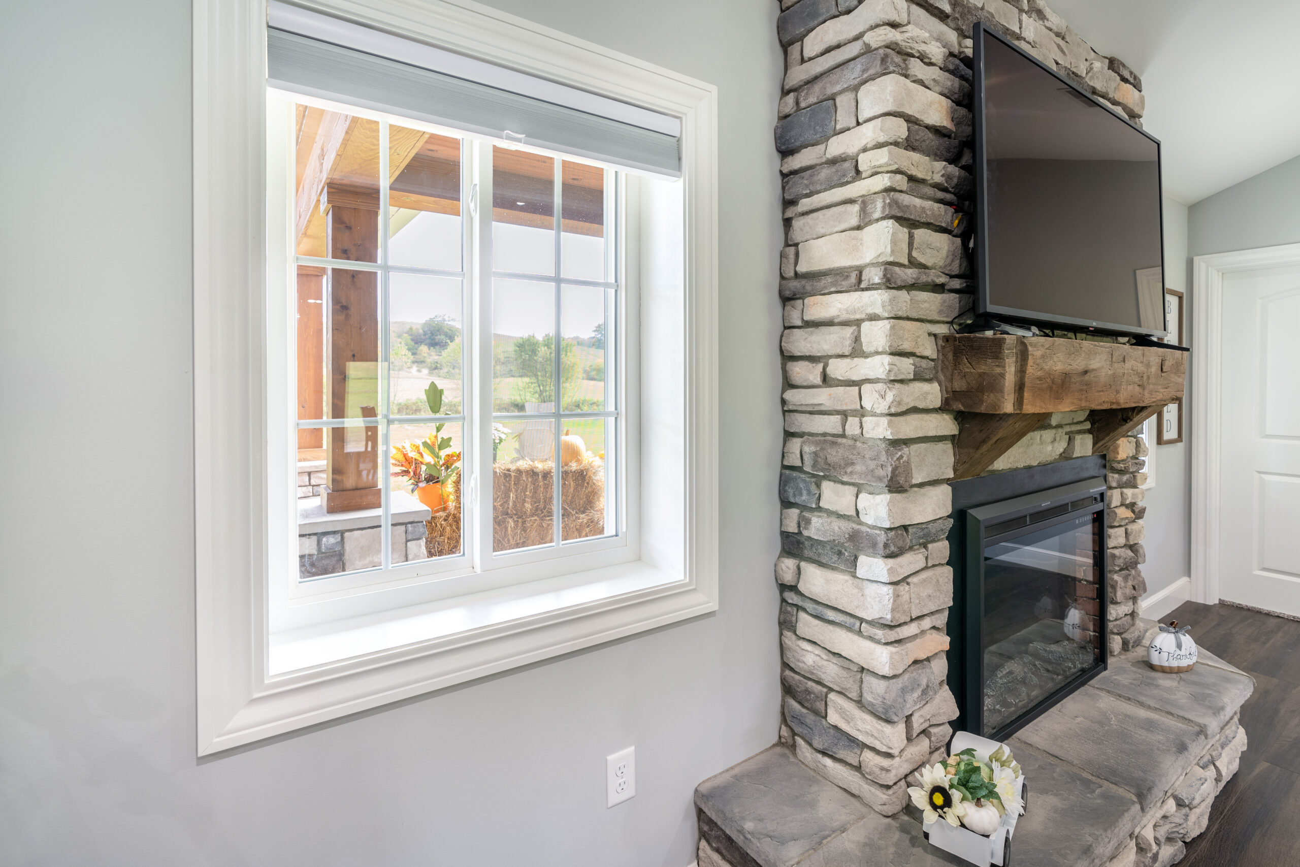 Endure sliding window 2-lite.