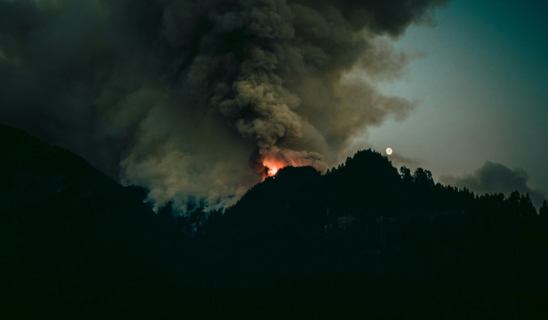 How to Keep Wildfire Smoke Out of Your Oregon Home — And Why Your Windows Matter More Than You Think